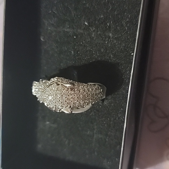 NEW Panther Cat Ring Cubic Zirconia Crystals Throughout - Picture 2 of 4